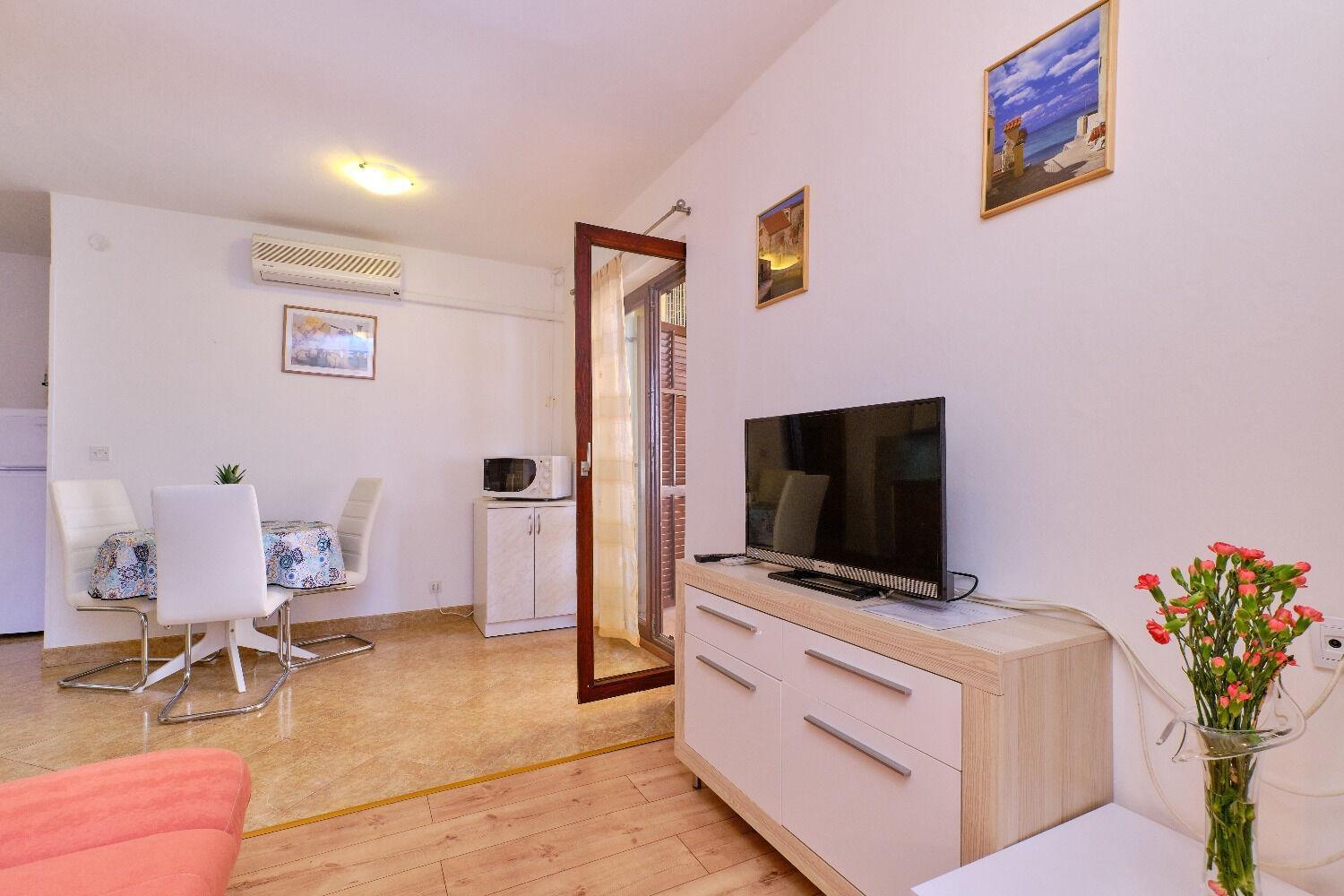 Apartments Nada - 150 M From Sea 말리로시니 외부 사진